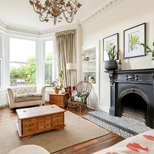 Stylish Victorian Apartment's Close To The Botanical Gardens, Free Parking! Edinburgh